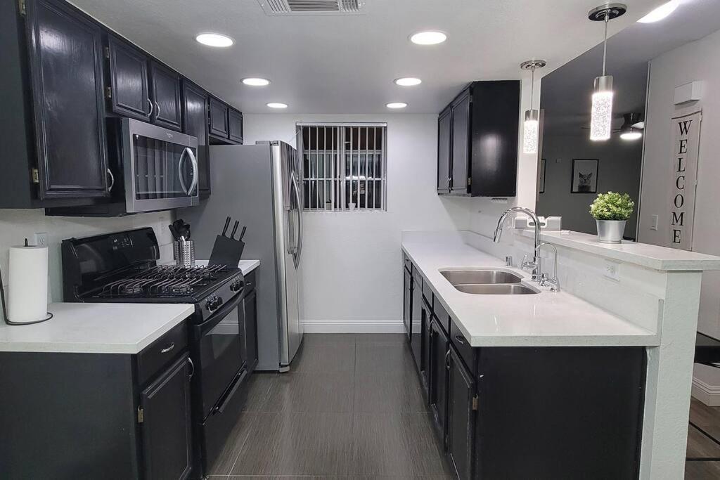 L - Fully Remodeled And Professionally Decorated Las Vegas Bagian luar foto
